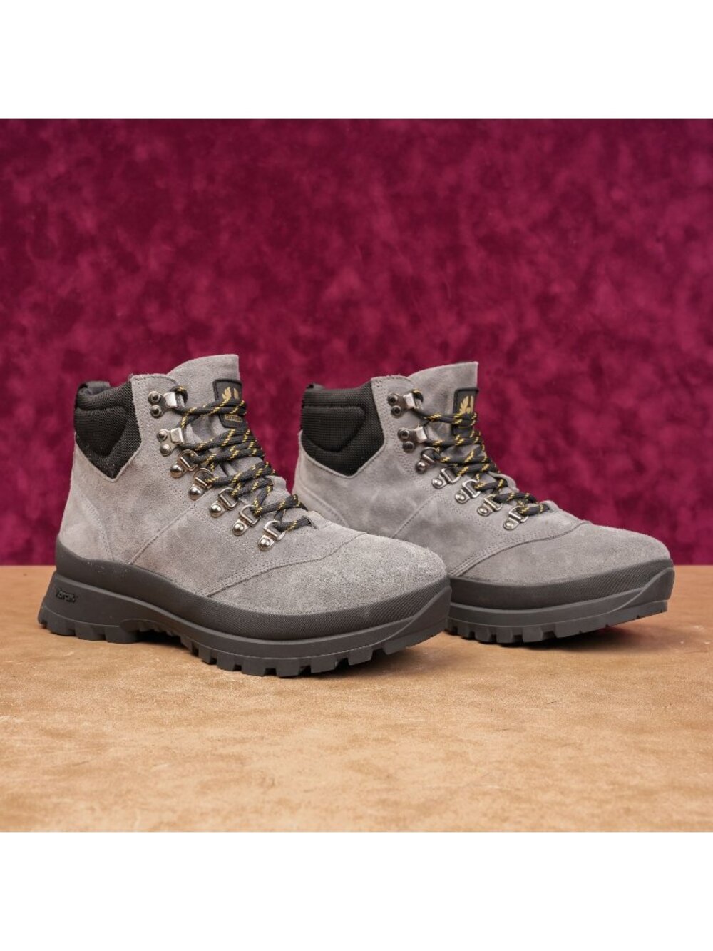 Belstaff England Scramble Boots Mens 9.5 Grey Suede Luxury Vibram Sole